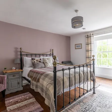 Salvin House - North East Escapes *