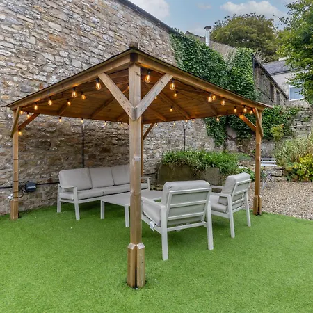 Holiday home Salvin House - North East Escapes