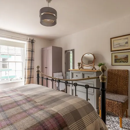 Salvin House - North East Escapes Alston