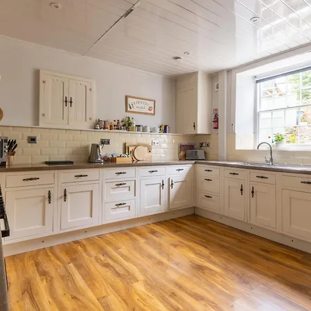 Salvin House - North East Escapes Holiday home