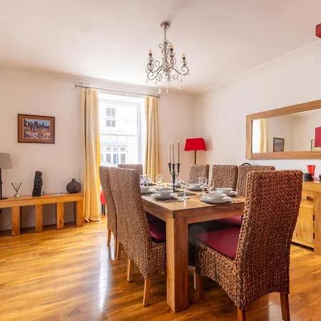 Salvin House - North East Escapes